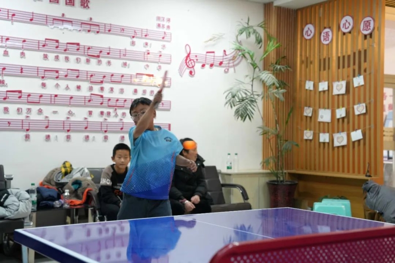 出人意料